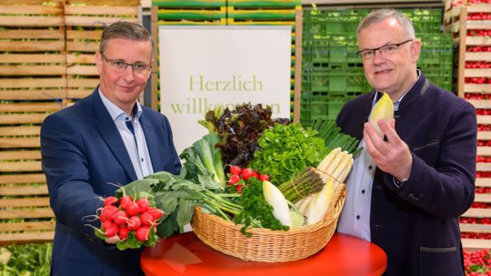 Pfalzmarkt Saisonstart 2019 mit dem Vorstand des Pfalzmarktes